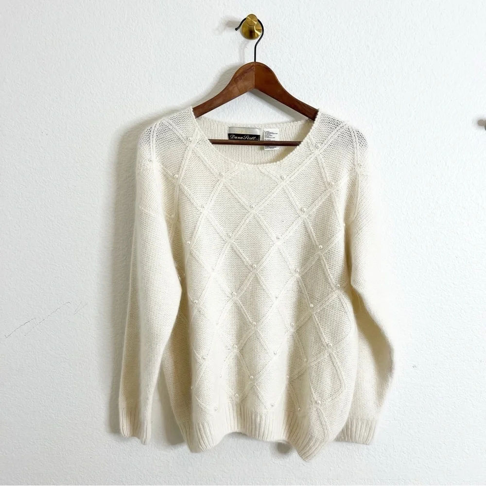 Vintage Cream with Pearl Detail Lambswool and Angora blend Sweater Large